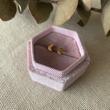 Cargar imagen en el visor de la galería, Aros Luna de Oro 18k