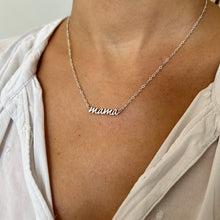Cargar imagen en el visor de la galería, Collar mamá letras

