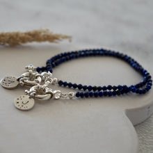 Cargar imagen en el visor de la galería, Pulsera Lapislázuli + Medalla Estrellas con inicial
