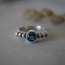 Cargar imagen en el visor de la galería, Anillo Carlota
