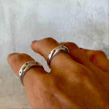 Cargar imagen en el visor de la galería, Anillo Estrellas
